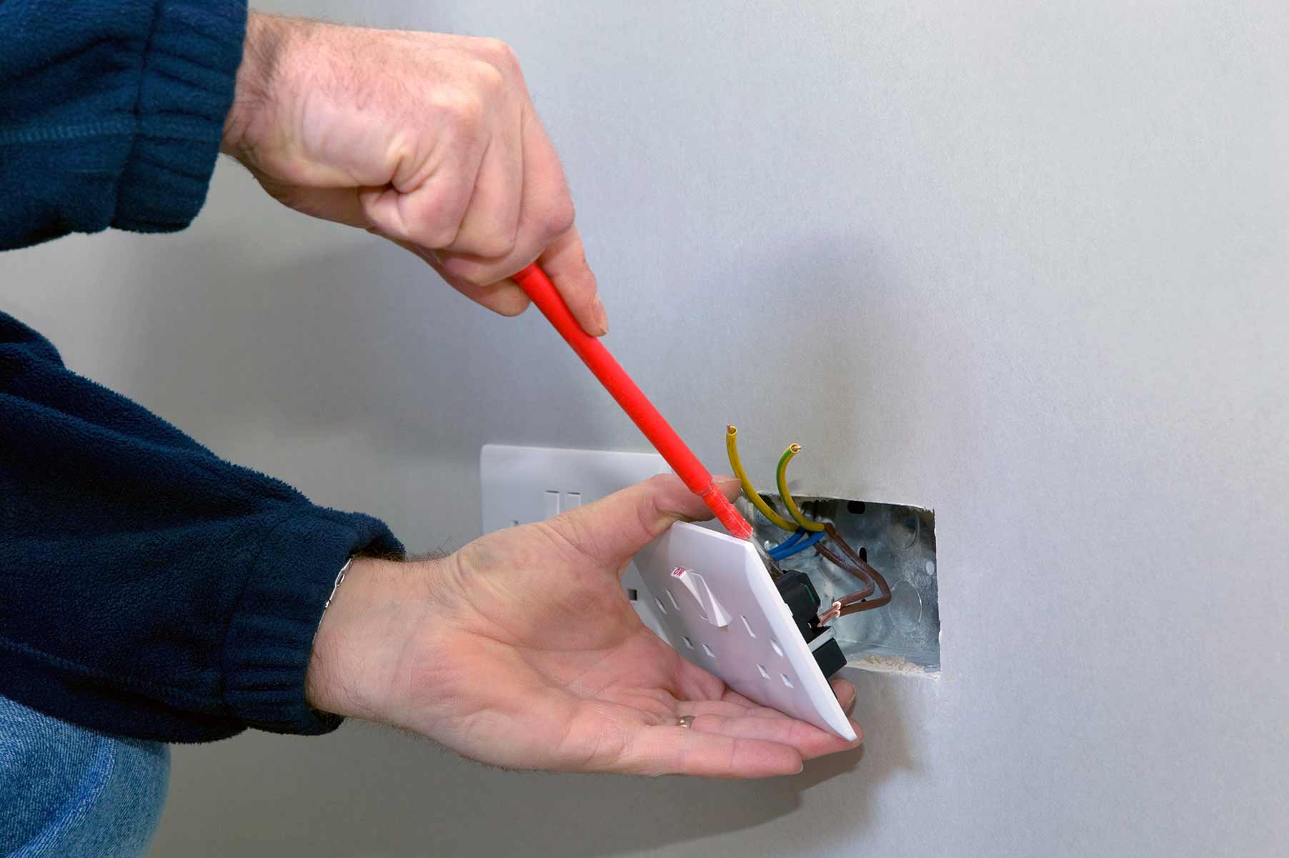 Our electricians can install plug sockets for domestic and commercial proeprties in Burnham and the local area. 